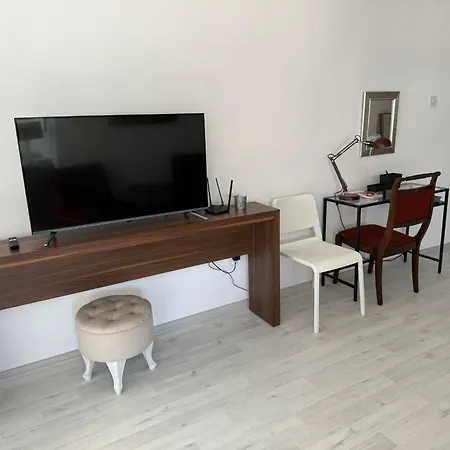 Apartman Flat On Mehmet Akif Street *