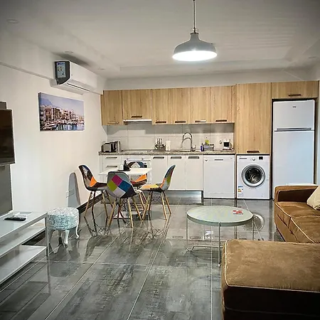Apartman Flat On Mehmet Akif Street *
