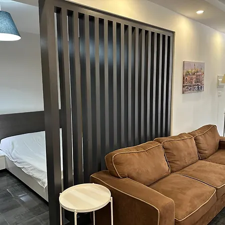 Flat On Mehmet Akif Street Apartman